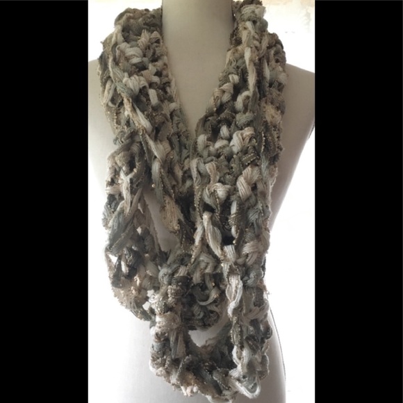 Handmade Gorgeous Blended scarf. Long & Flattering - Picture 1 of 3